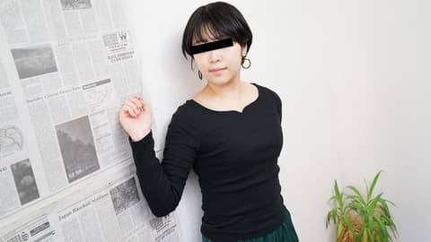 习惯玩乐喜欢帅哥大叔有男友的变态美女 篠冢志保 10musume_072923_01