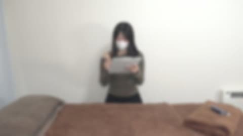 【无/生中出】一位迷人的高挑OL女士再次预订了。她没穿内裤和胸罩，让我有点惊讶。非常感谢再次光临。 FC2-PPV-4833139