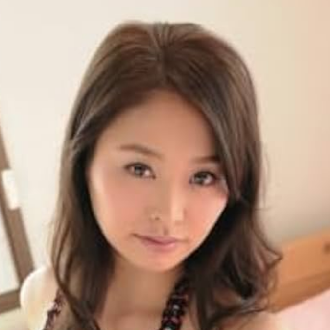 夏目彩春